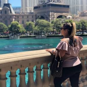 Meet your Posher, Elizabeth